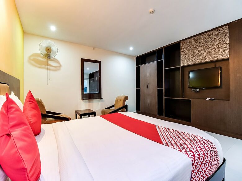 Hotel Oyo Flagship 060 Near Railway Station