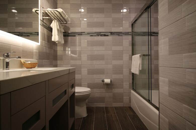 Hotel Mirage Inn And Suites