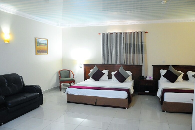 Tomreik Hotel