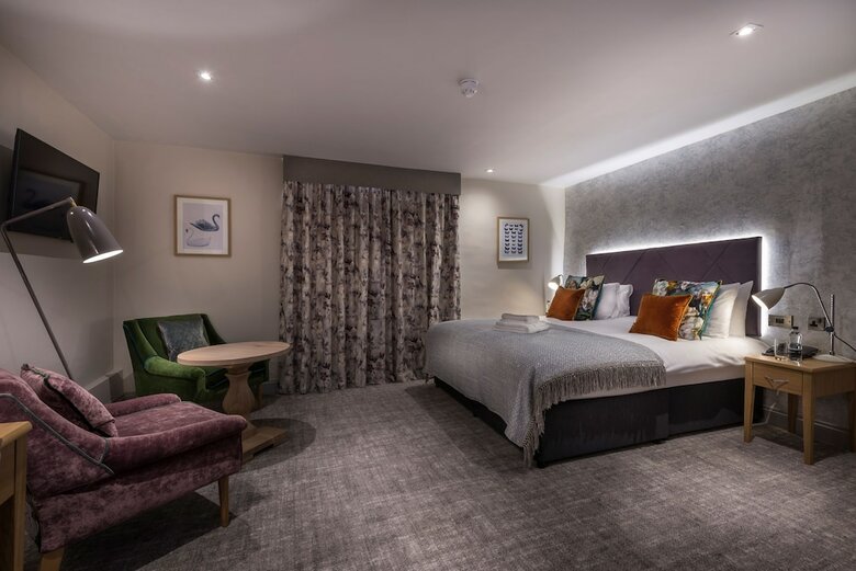 The Three Swans Hotel
