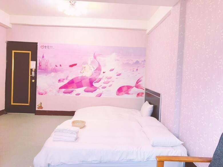Hotel Love I