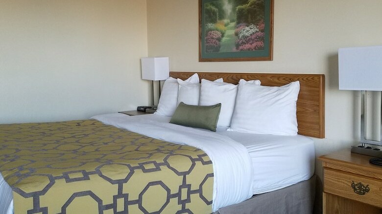 Hotel Baymont By Wyndham Limon