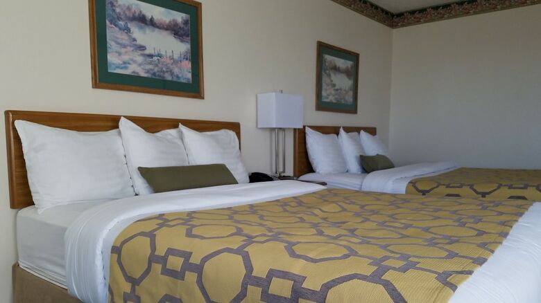 Hotel Baymont By Wyndham Limon