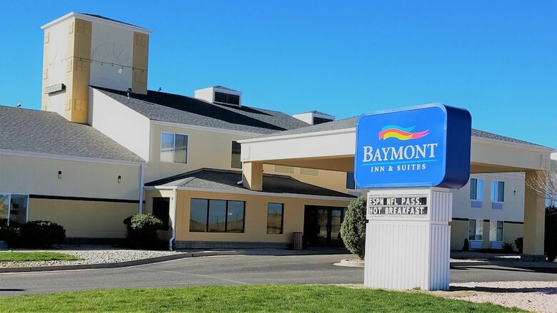 Hotel Baymont By Wyndham Limon