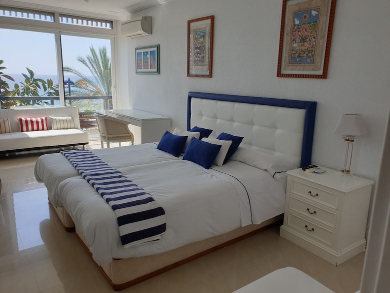 Sea Dreams House Free Wifi, A. A., Barbecue