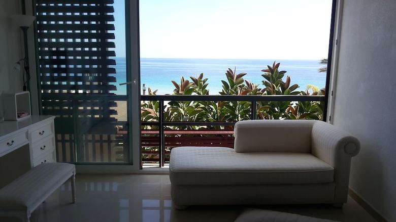 Sea Dreams House Free Wifi, A. A., Barbecue