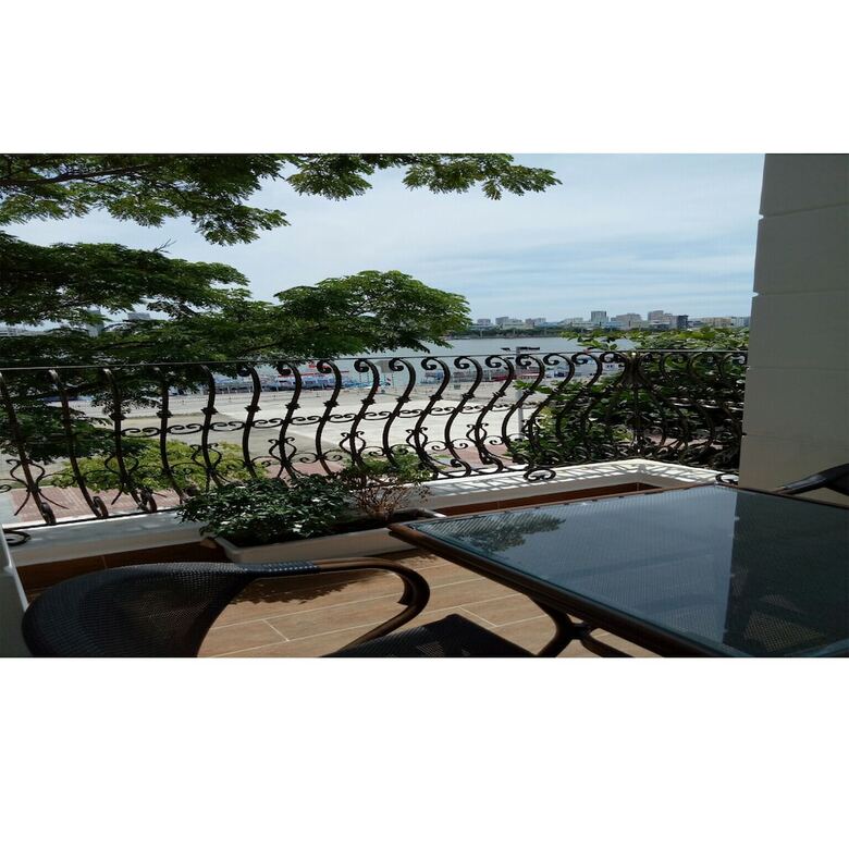 Di Lusso Hotel
