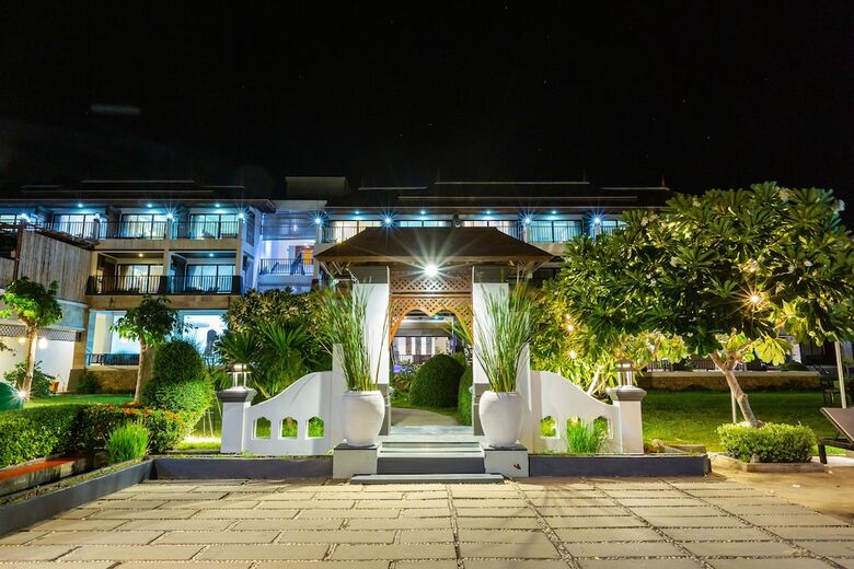 Hotel Samaya Bura Beach Resort - Koh Samui