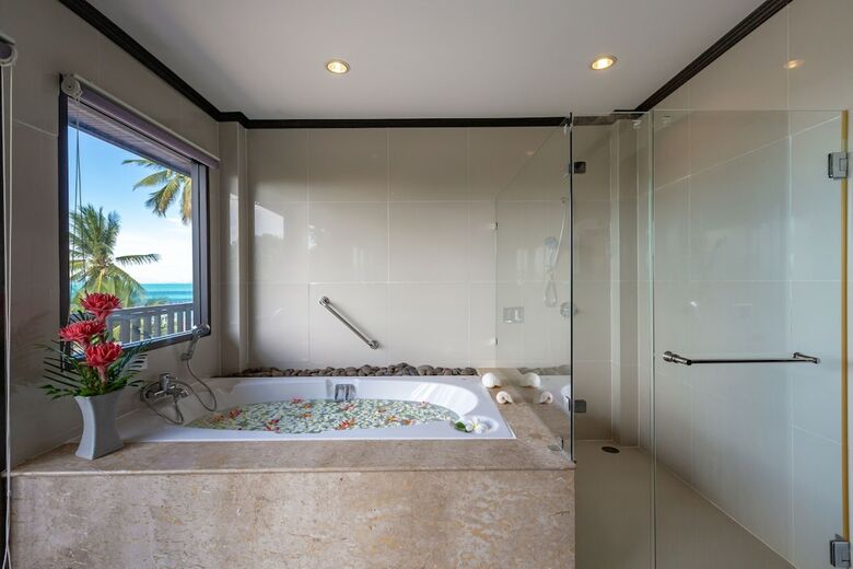 Hotel Samaya Bura Beach Resort - Koh Samui