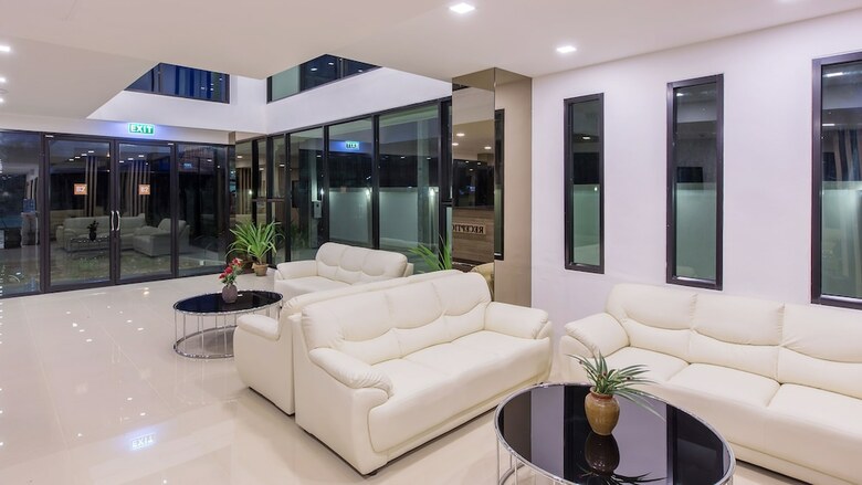B2 Ubon Boutique & Budget Hotel