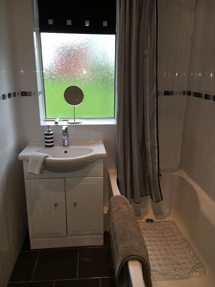 Apartamentos Glasgow Scotstoun Cottage Flat