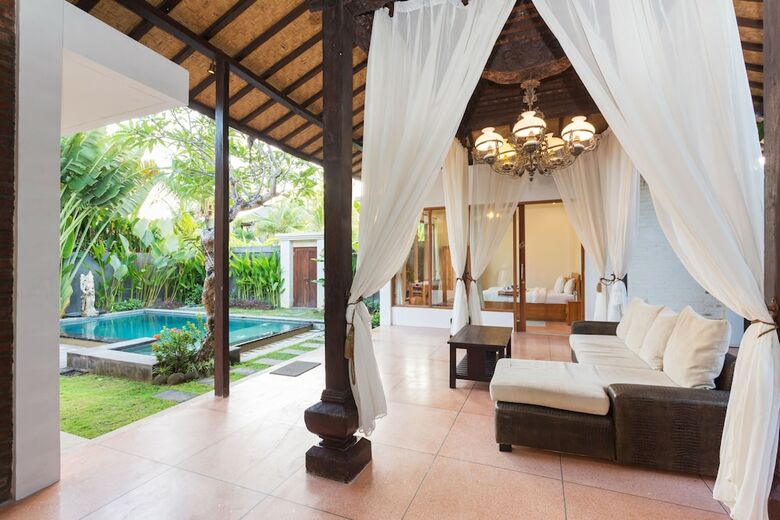 Anyar Sari Villa