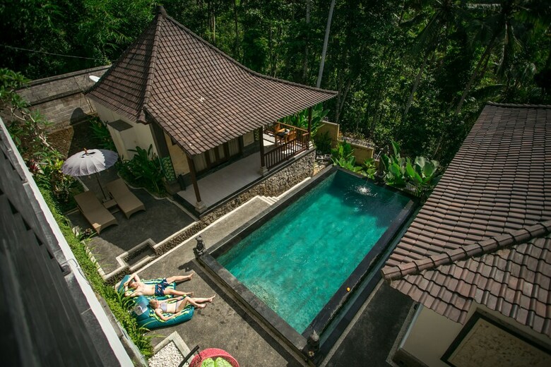 Hotel Ayu Duwur Beji