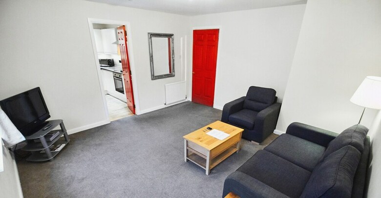 Thistle Apartments - Berry Apartment