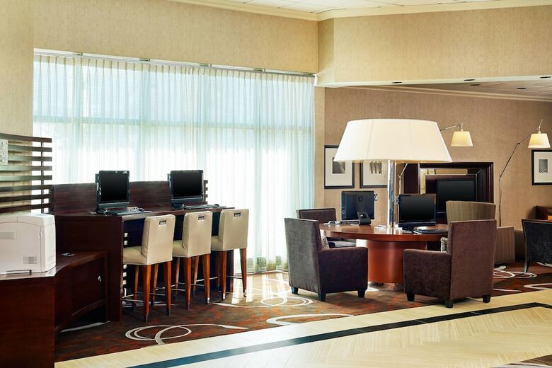 Sheraton College Park North Hotel