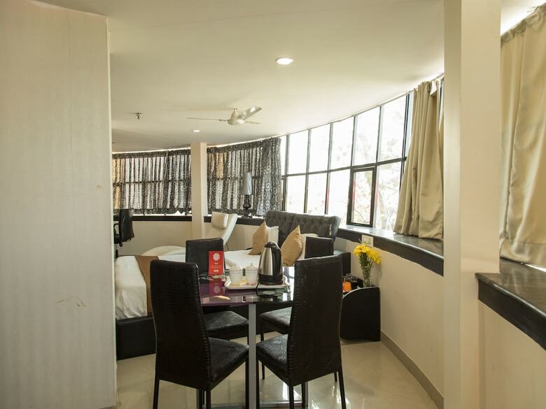 Oyo 1101 Hotel Orient Grand
