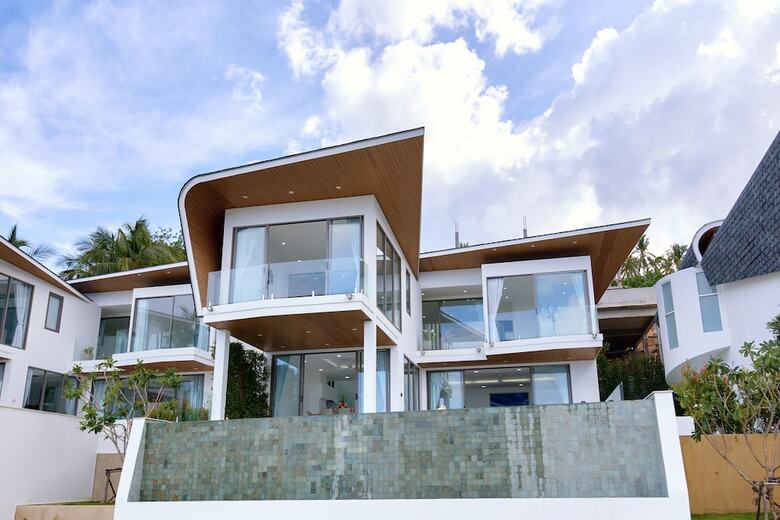 Amazing Seaview 3 Bedroom Villa Flora