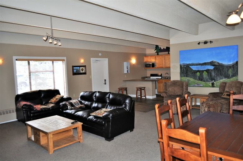 Ten Mile Island 2 Bed Plus Den
