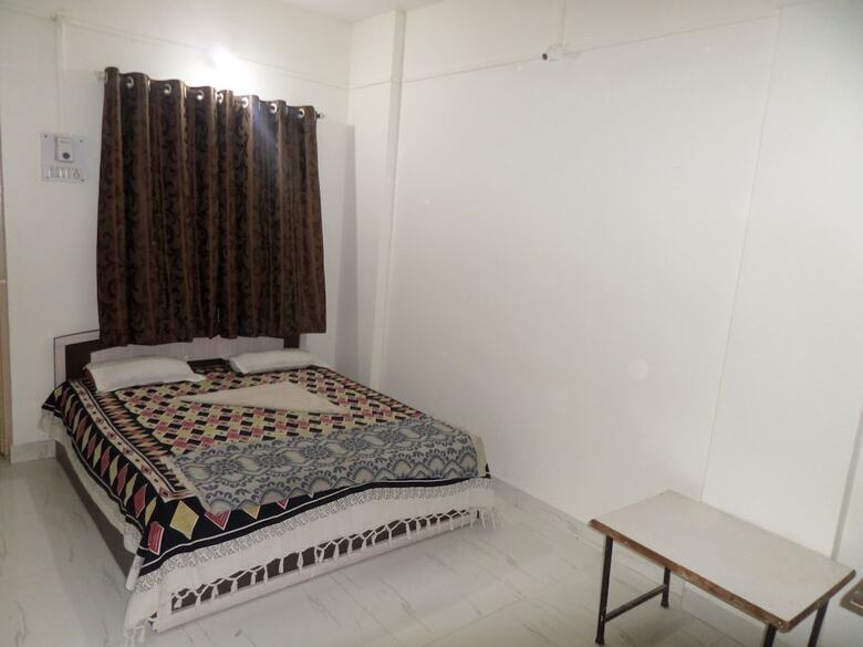 Hotel Royal Lodging
