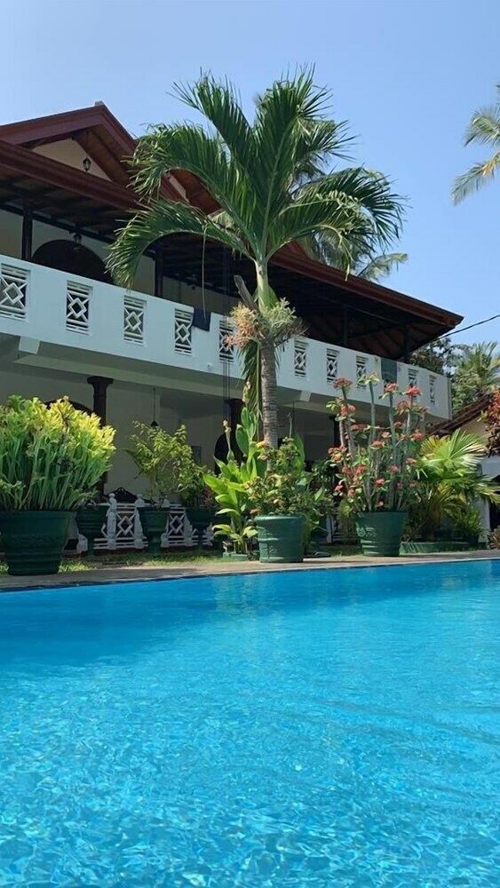 Hotel Sankarest Villa