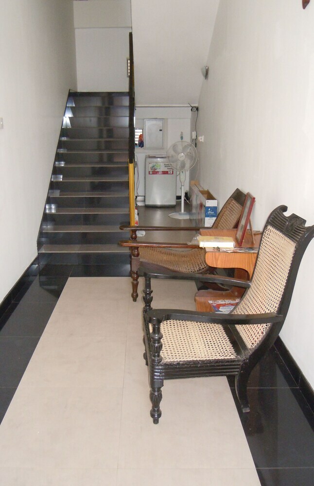 Yoho Jmf Apartments