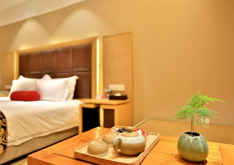 Yiwu Bali Plaza Hotel