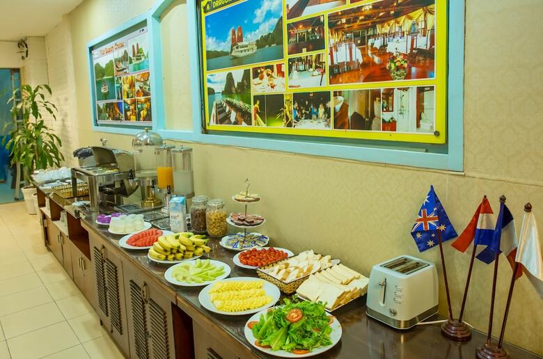 Hostal Hanoi Buddy Inn & Travel