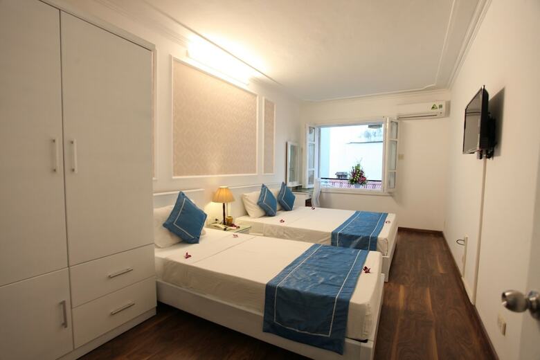 Hostal Hanoi Buddy Inn & Travel