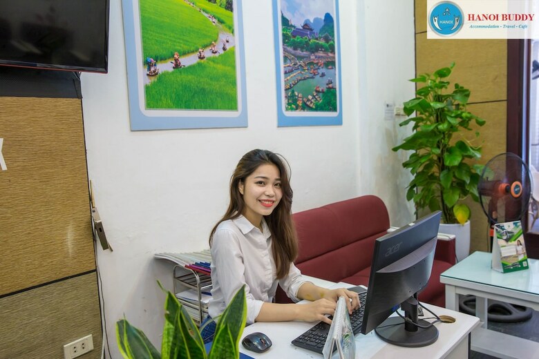 Hostal Hanoi Buddy Inn & Travel