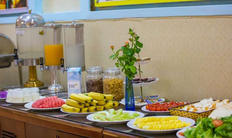 Hostal Hanoi Buddy Inn & Travel