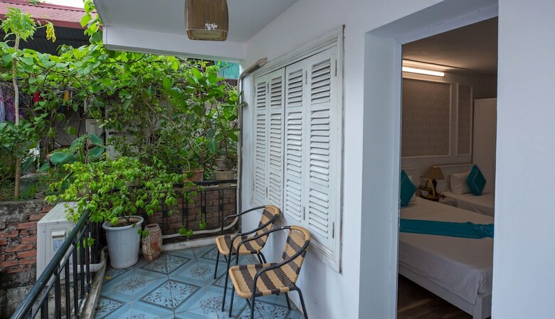 Hostal Hanoi Buddy Inn & Travel