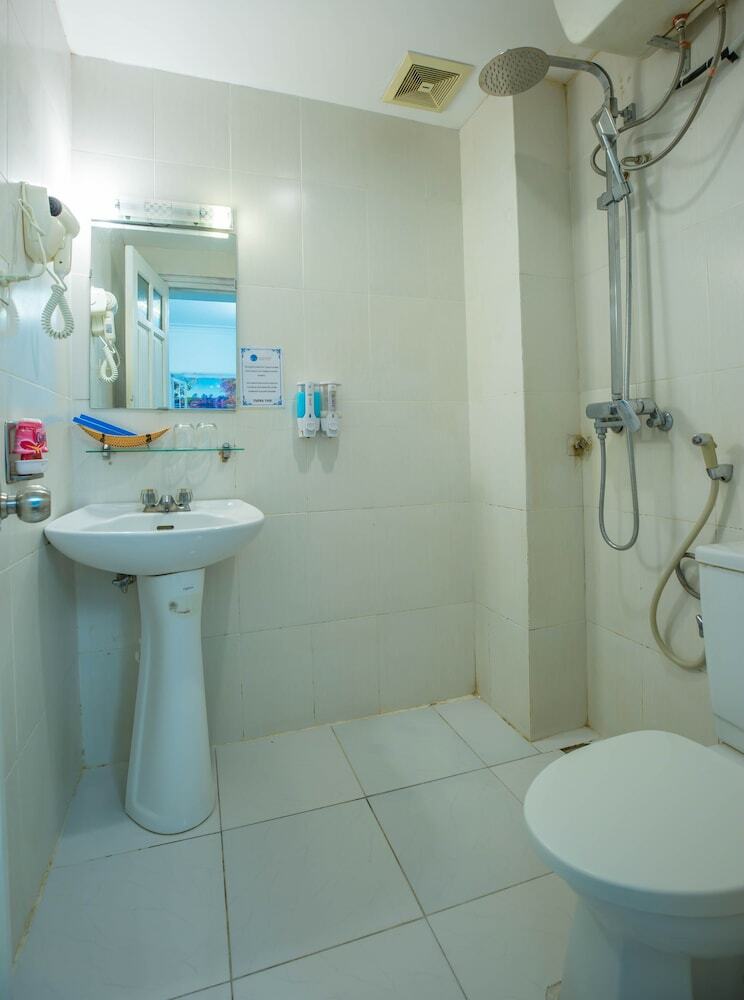 Hostal Hanoi Buddy Inn & Travel