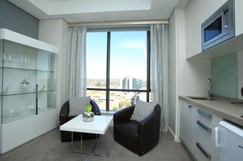 Aparthotel Sandton Skye Apartment - 616