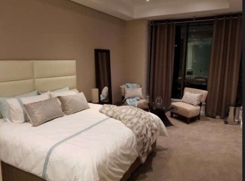 Aparthotel Sandton Skye Apartment - 616