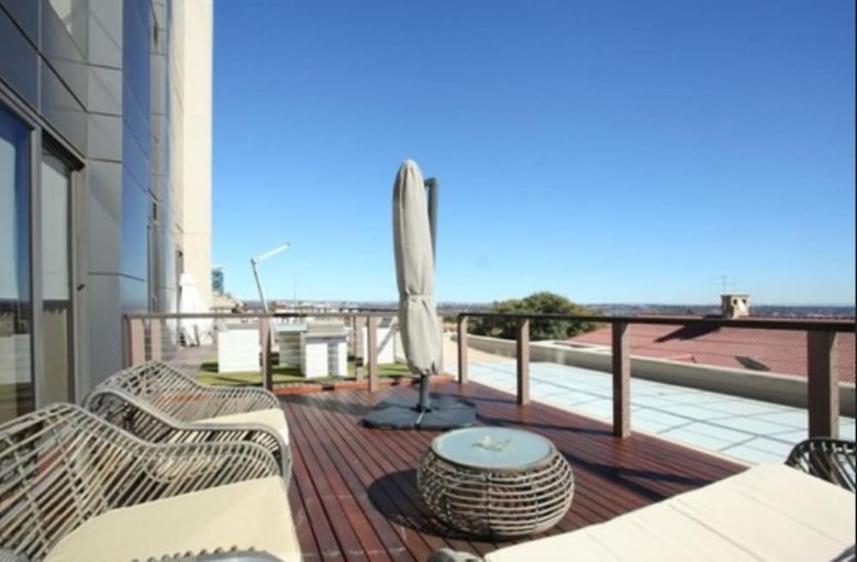 Aparthotel Sandton Skye Apartment - 616