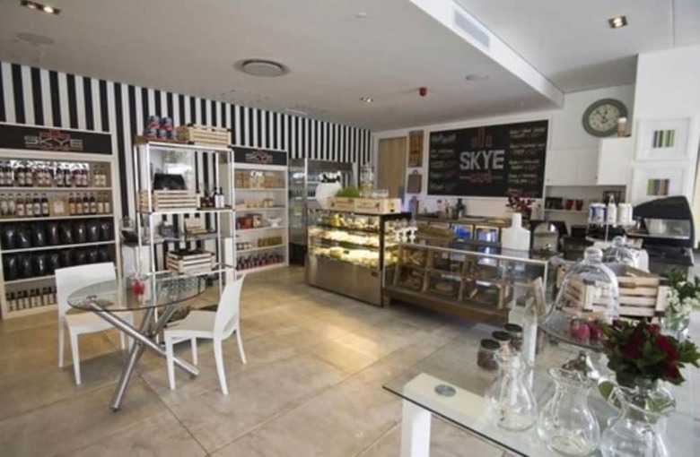 Aparthotel Sandton Skye Apartment - 616