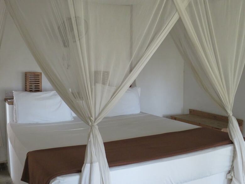 Posada Mikumi Wildlife Camp