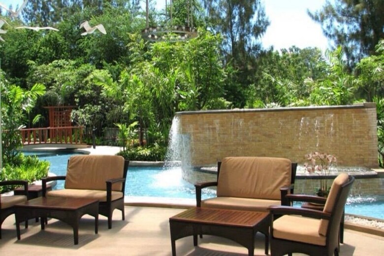 Baan San Ploen Condominium By Renvio