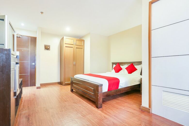 Hotel Oyo 419 La Scala Residences