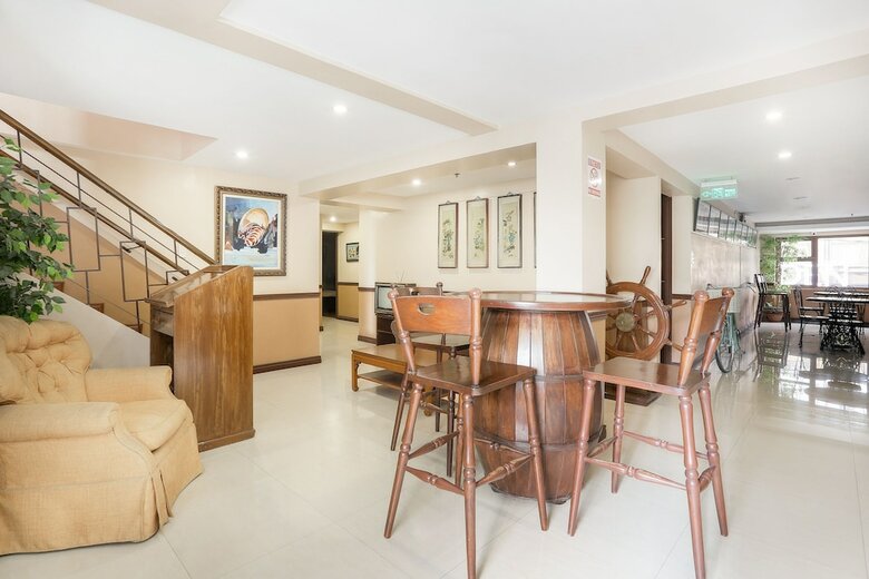 Hotel Oyo 419 La Scala Residences