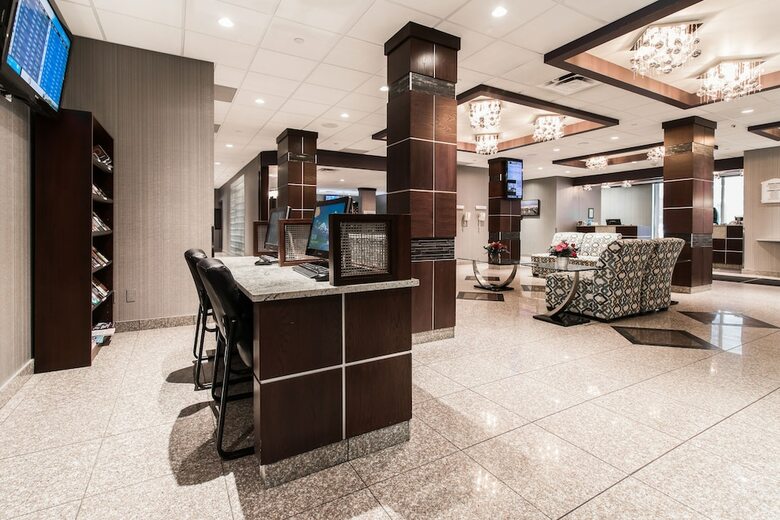 Hotel West Wing At Park Town