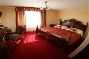 Hotel Daisy Superior