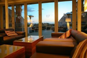 Hotel Holiday Inn Express Chester Racecourse(.)