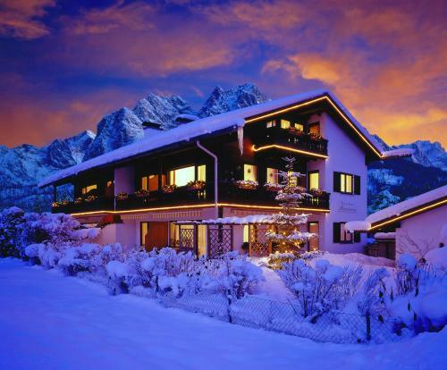 Hostal G�stehaus Marianne
