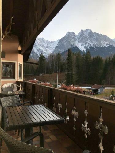 Hotel-pension Alpengl�ck