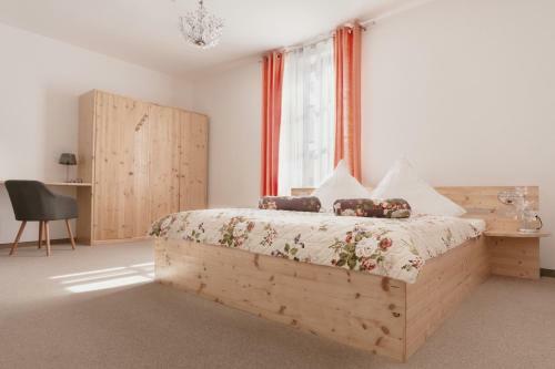 Hostal Gasthof H�henrain