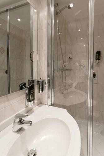 Hostal Gasthof H�henrain