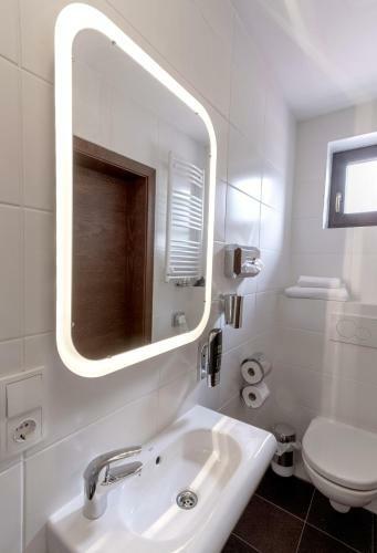 Hostal Gasthof H�henrain