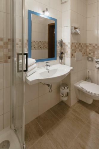 Hostal Gasthof H�henrain