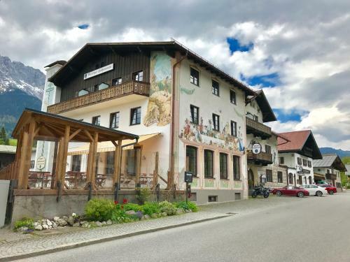 Hostal Gasthof H�henrain